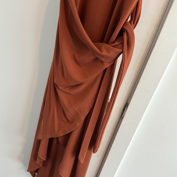 Aritzia dress - Picture 3 of 4